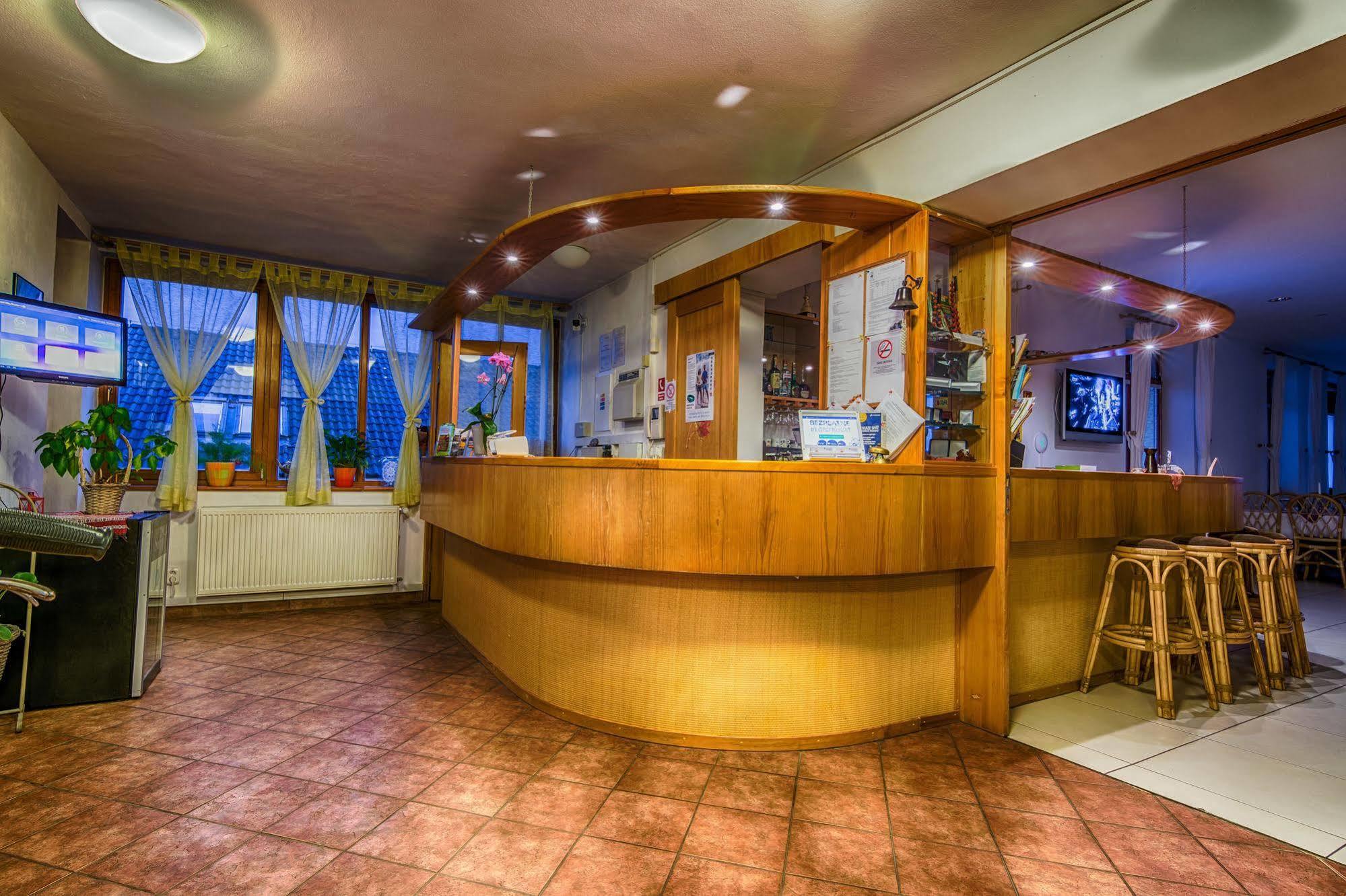 Hotel Villa Siesta วิสโซเค ดาตรี ภายนอก รูปภาพ